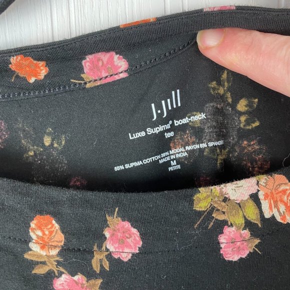 J Jill Luxe Supima Boat Neck Tee Black with‎ Floral Design size Medium Petite - Picture 3 of 3